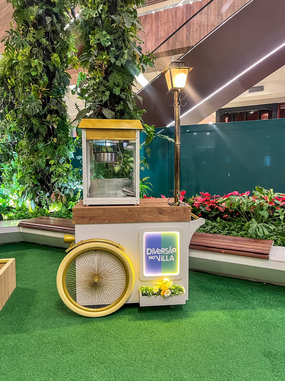 Carrinho de pipoca gourmet como complemento para evento junino