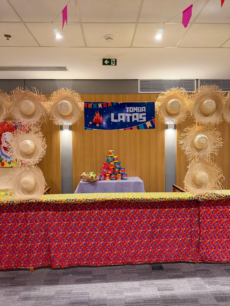 Barraca típica de tomba-latas